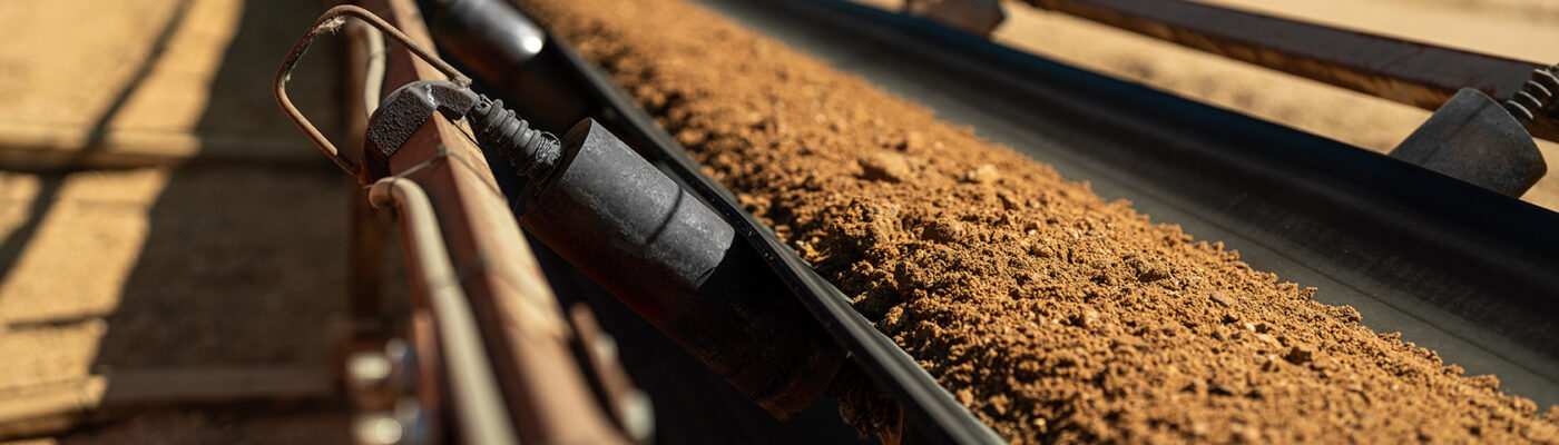Optimize conveyor belting system lifetime